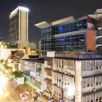Bavana Hotel