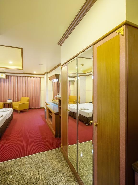 Bavana Hotel 3*